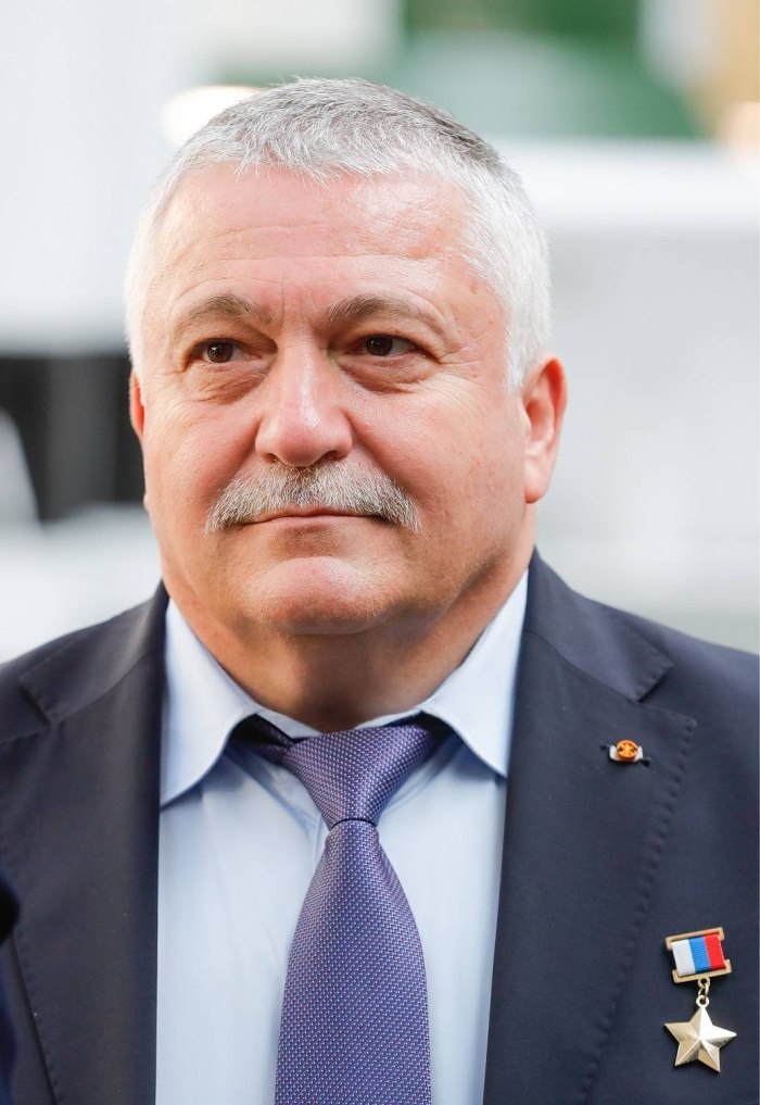 Летчик космонавт РФ Юрчихин