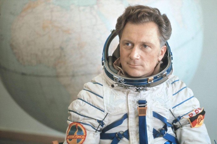 Зигмунд йен космонавт летчик
