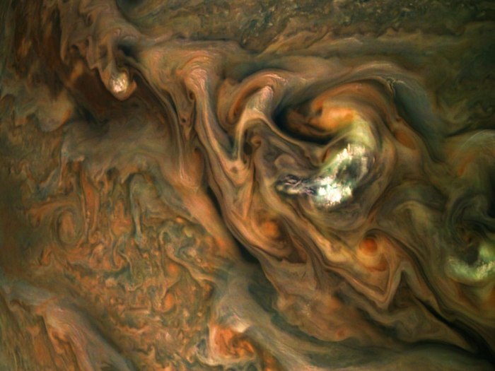 NASA снимок Юпитера аппарат Juno