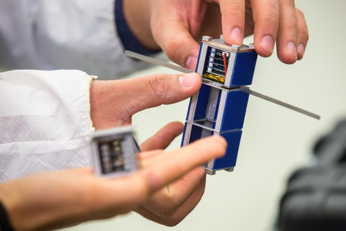 CUBESAT 6u