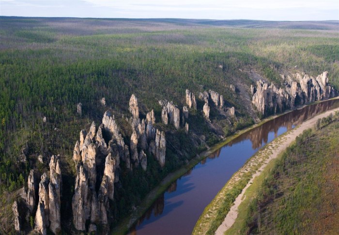 Национальный парк «Ленские столбы» в Якутии (Россия)
