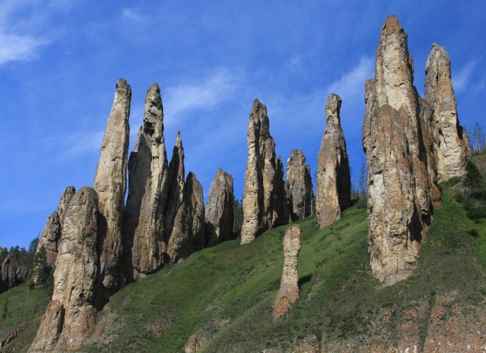 Ленские столбы каменный лес Якутии