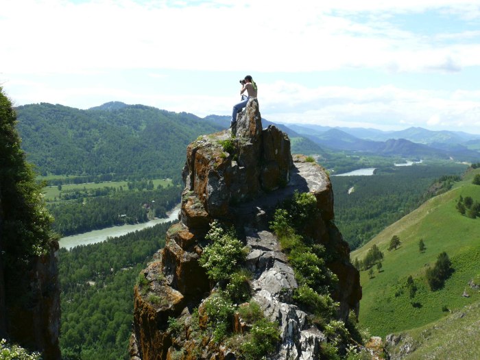Чёртов палец горный Алтай