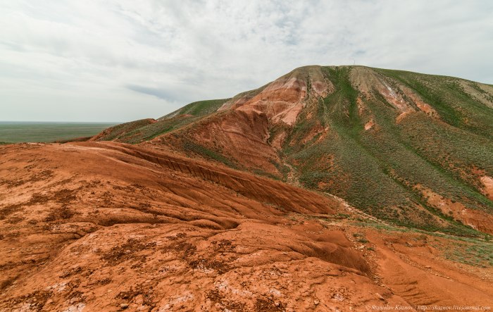 Баскунчак гора Богдо пещера