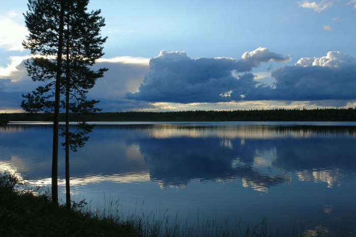 Красное озеро Местерьярви