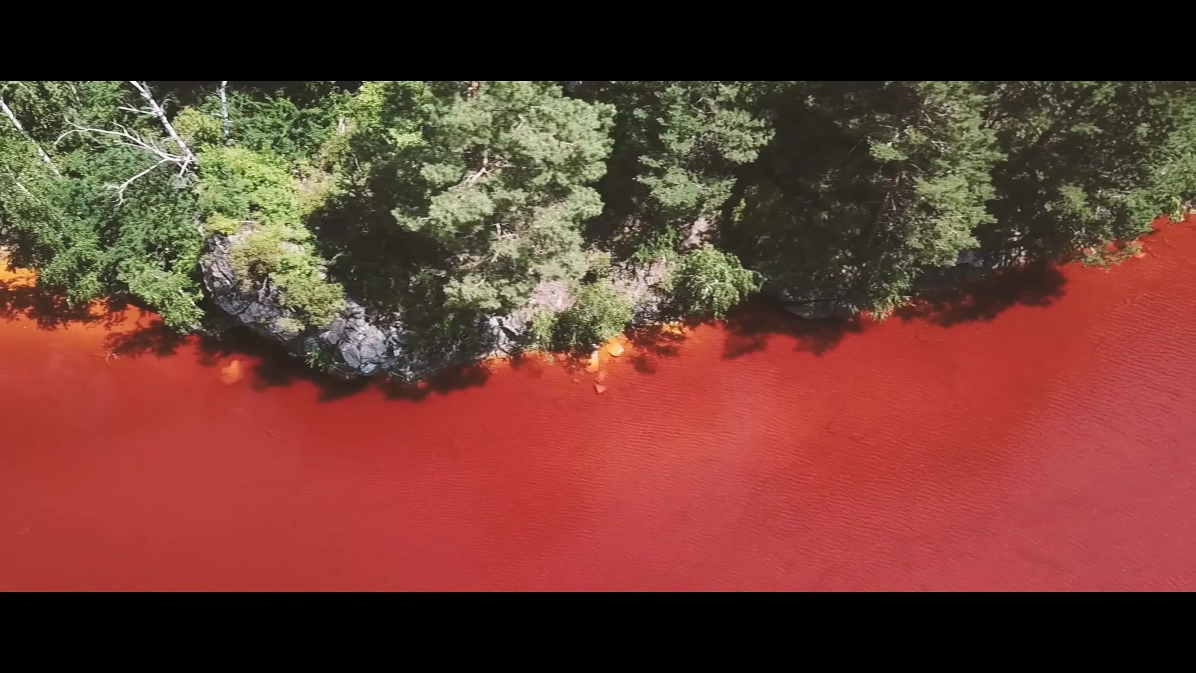 Красное озеро рыба. Хакасия оз. Красное озеро. Красное озеро Алтайский край. Красное озеро Саяногорск. Красное озеро Кучино.