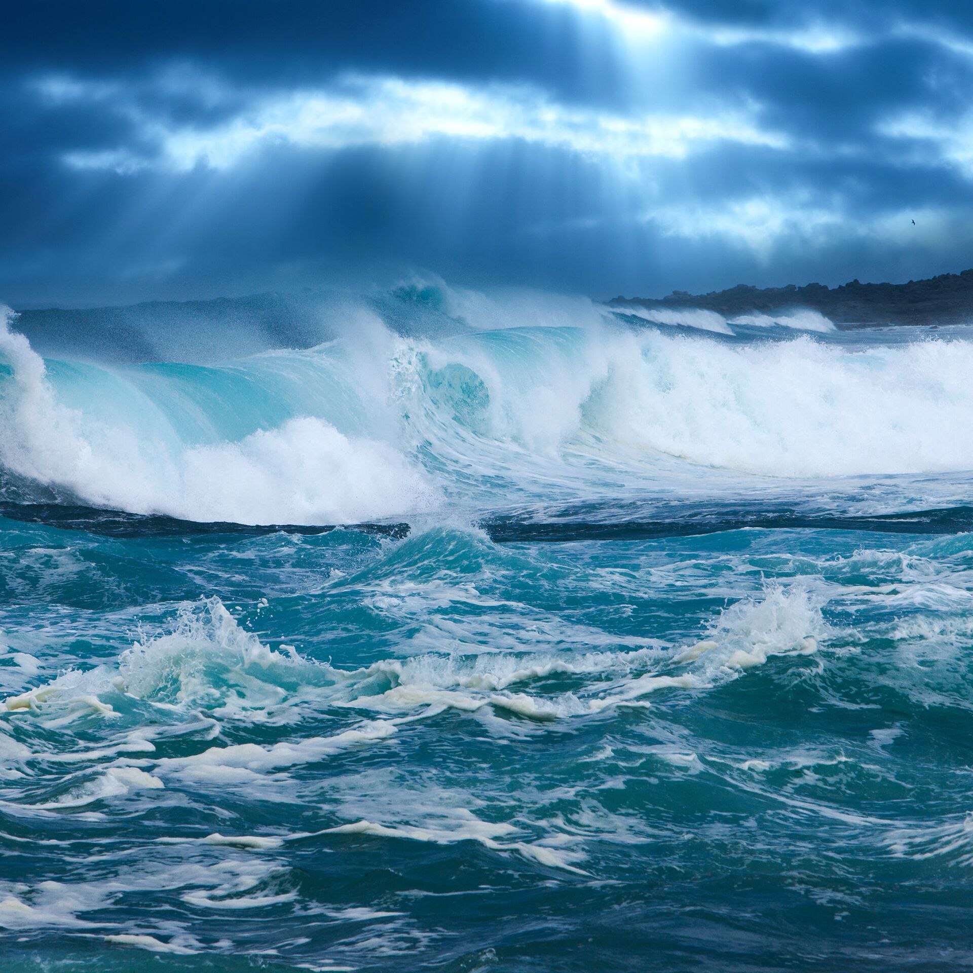 К чему снится шторм волны. Атлантический океан шторм. Море, волны. Шторм в океане. Океанские волны.