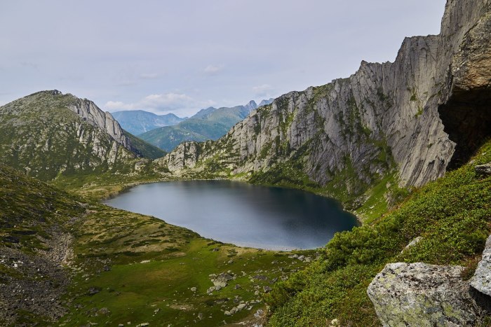 Озеро Дальнее Лопъювад