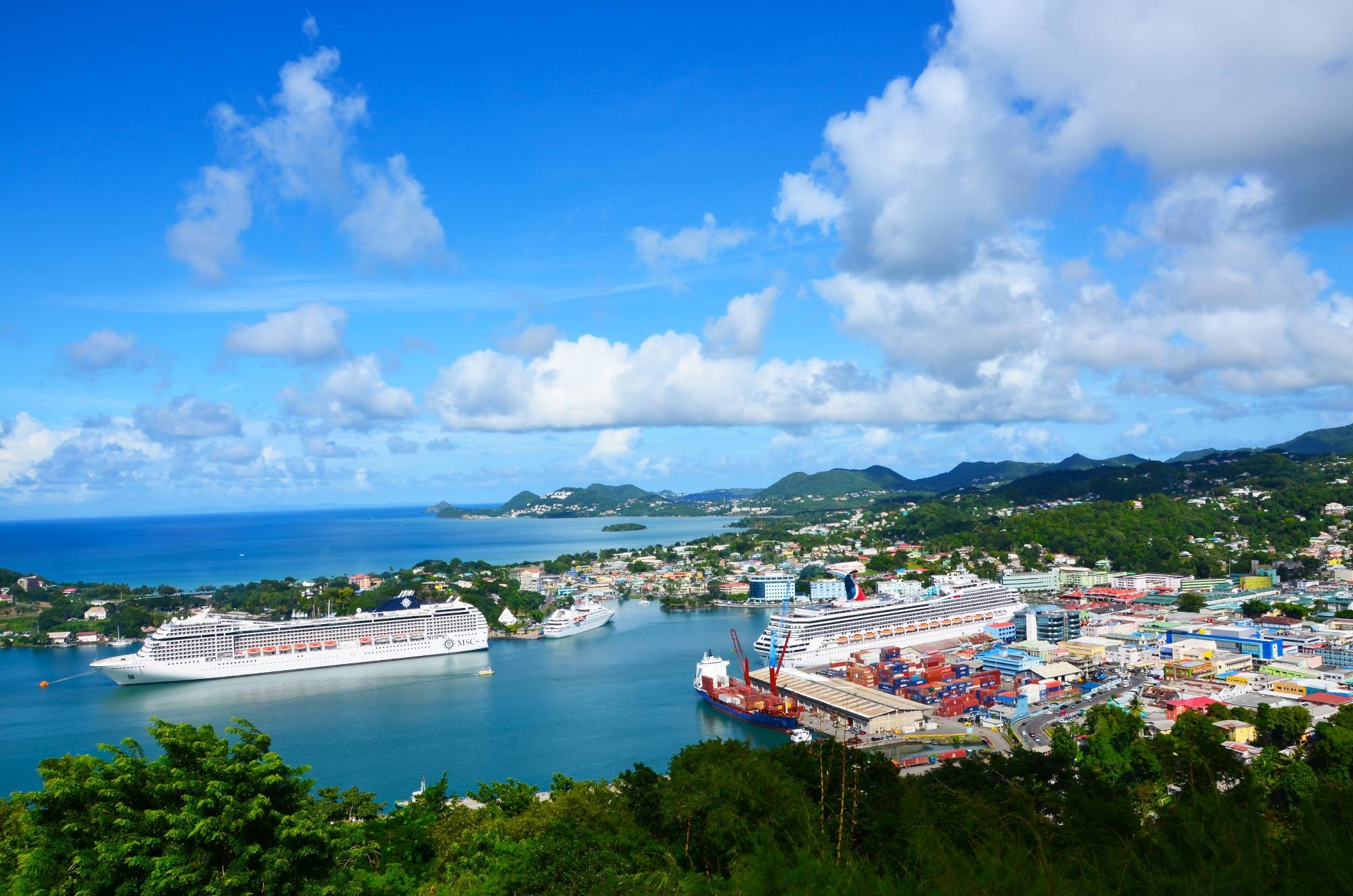 Saint lucia. Кастри сент-Люсия. Сент Люсия столица столица. Сент-Люсия Кастри достопримечательности. Кастри, порт.