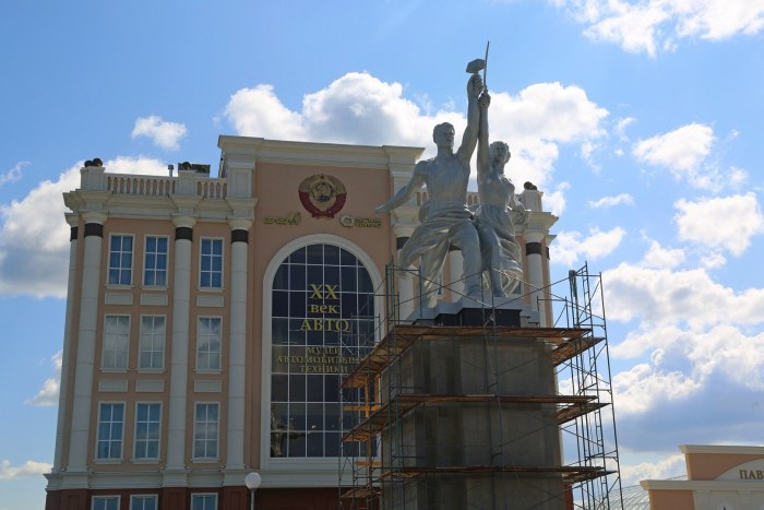 Памятник Журавли верхняя Пышма