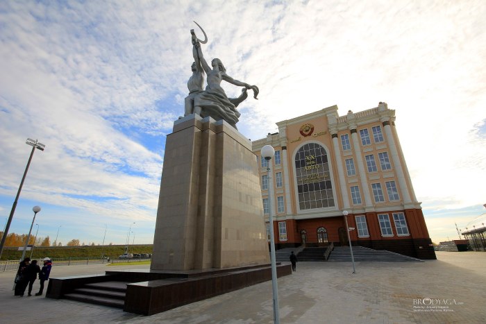 Памятники в верхней Пышме