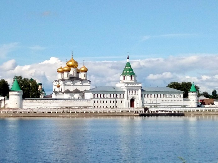 Ипатьевский монастырь Кострома