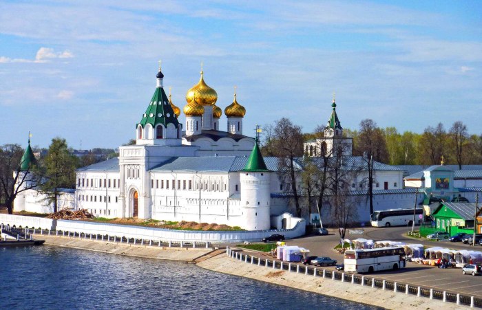 Свято-Троицкий Ипатьевский монастырь