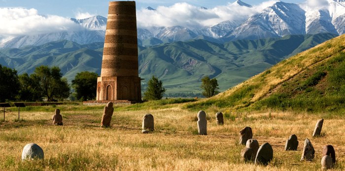 Киргизия достопримечательности башня Бурана
