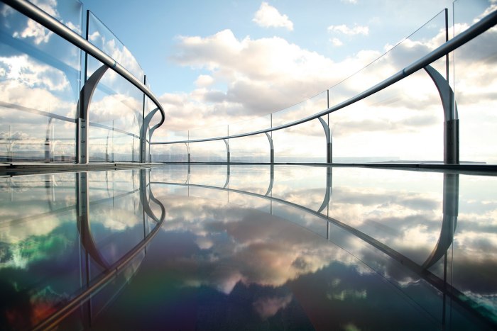 Стеклянный мост the Glass Sky walk