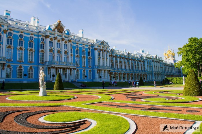 Екатерининский дворец в Санкт-Петербурге