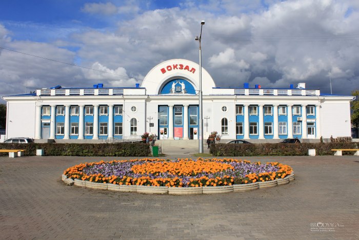 Город Каменск-Уральский Церковь Покрова Божьей матери