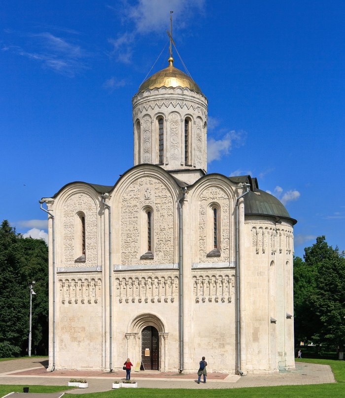 Дмитриевский собор 1194-1197