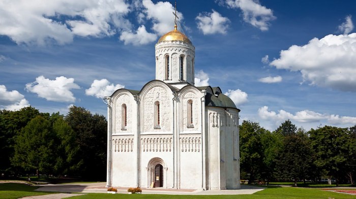 Дмиртиевс кий собор Владимир