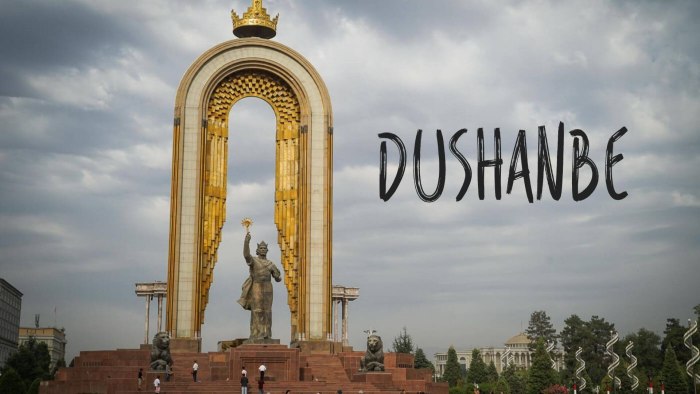Душанбе столица памятник Самани