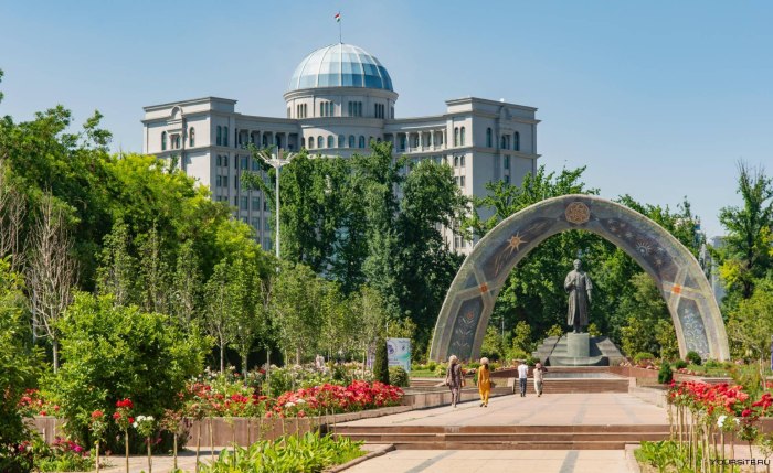 Парк Рудаки Таджикистан
