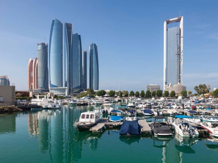 Набережная Corniche Абу Даби