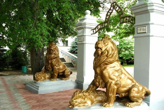 Горячий ключ памятники