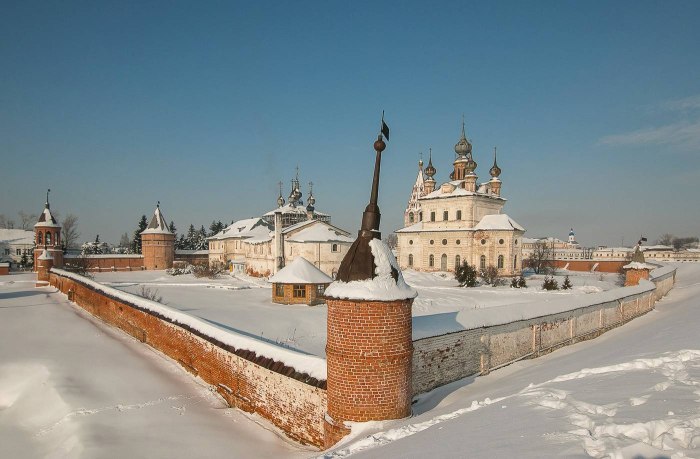 Михайло-Архангельский монастырь