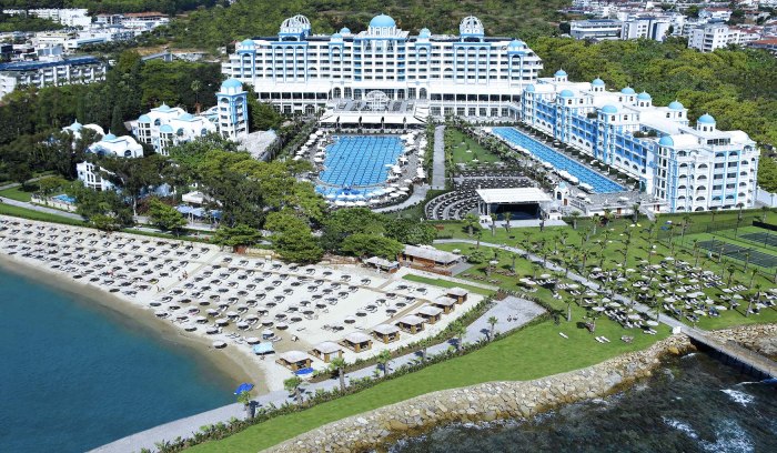 Отель Rubi Platinum Spa Resort 5