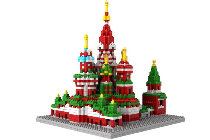 Лего храм Василия Блаженного