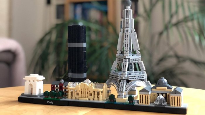 LEGO Architecture 21044