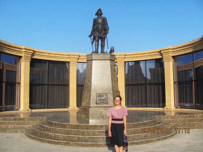Памятник Петру 1 в Дербенте