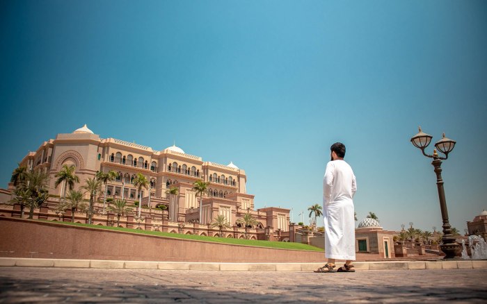 Aldar Headquarters building (Абу-Даби, ОАЭ, 2010)