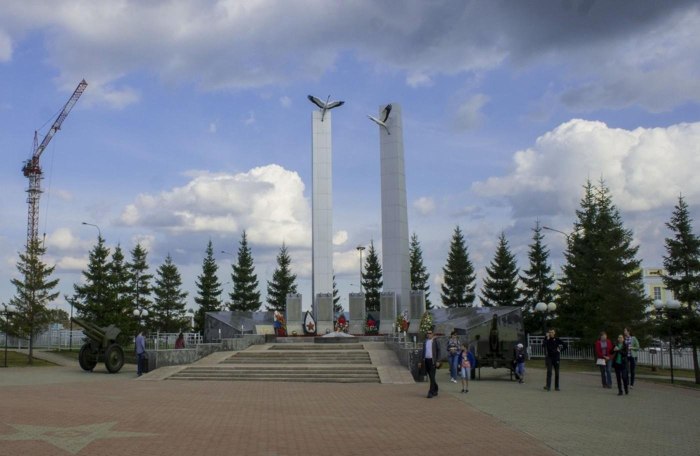 Памятник Журавли верхняя Пышма