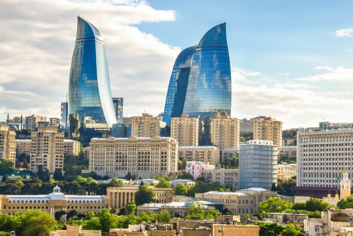 Баку кинотеатр Flame Towers