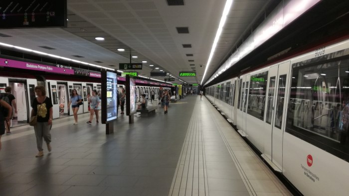 Линии метро Барселоны схема