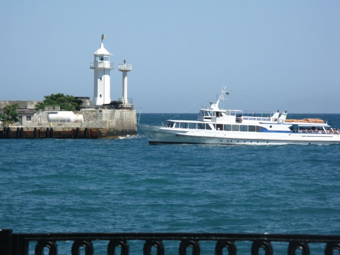 Морпорт Ялта Маяк