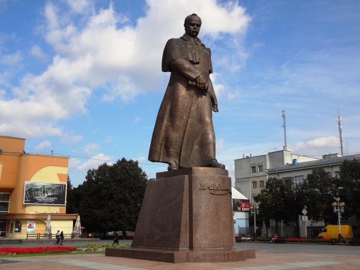 Памятник Тарасу Шевченко (Ереван)