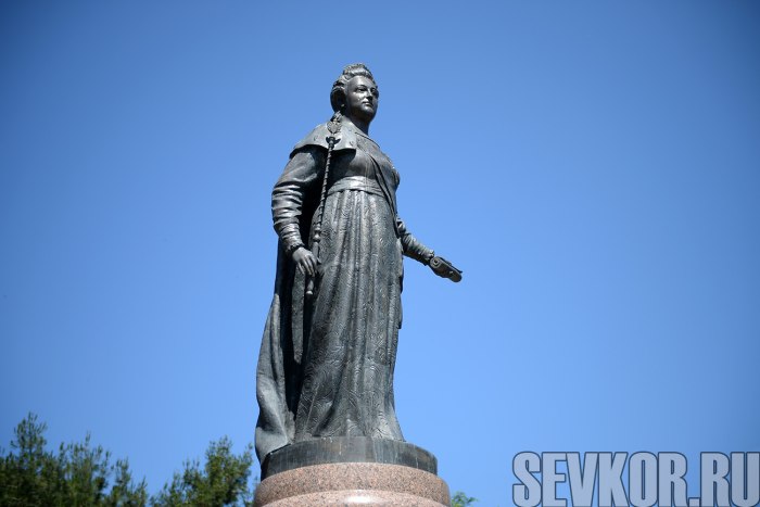 Памятник Екатерине Великой в Севастополе