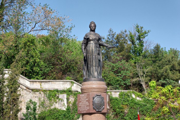 Памятник Екатерине 2 в Севастополе