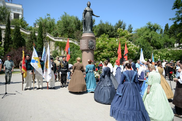 Памятник Екатерине Великой в Севастополе