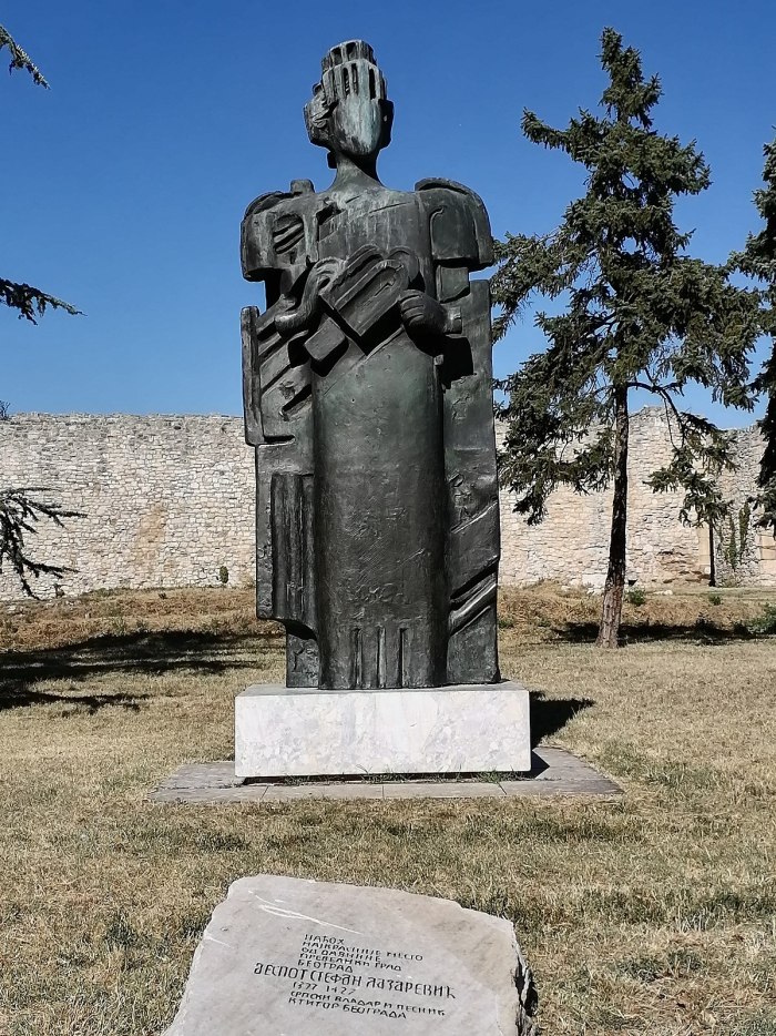 Штефан чел Маре памятник