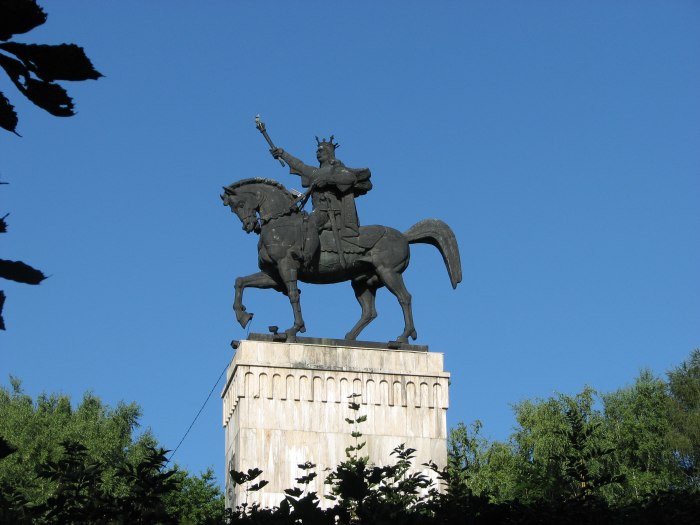 Бельцы цветы