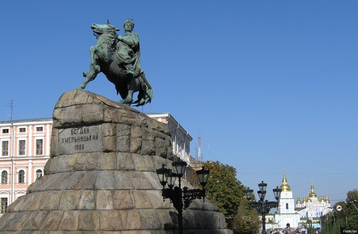 Микешин памятник Богдану Хмельницкому