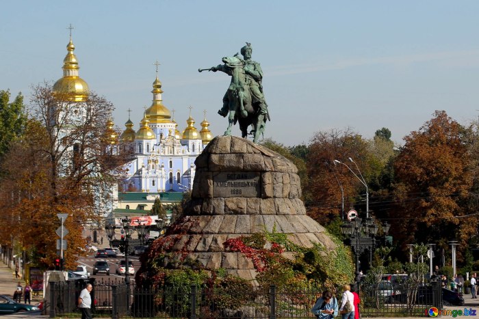 Памятник гетману Богдану Хмельницкому
