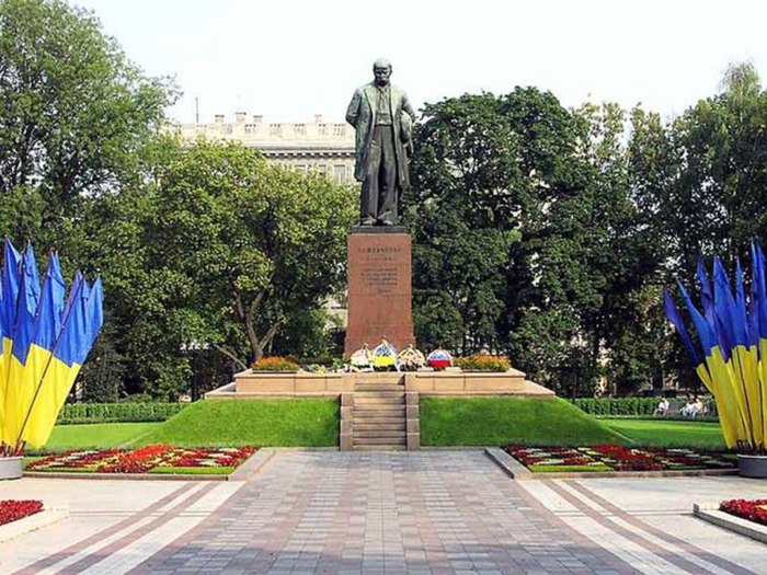 Памятник Тарасу Шевченко в Москве