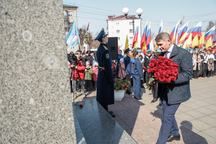 Андриян Николаев памятник Чебоксары