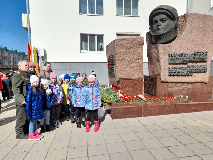 Памятник управлению а