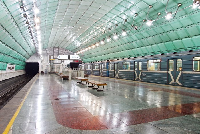 Кристофер Хервиг станции советского метро