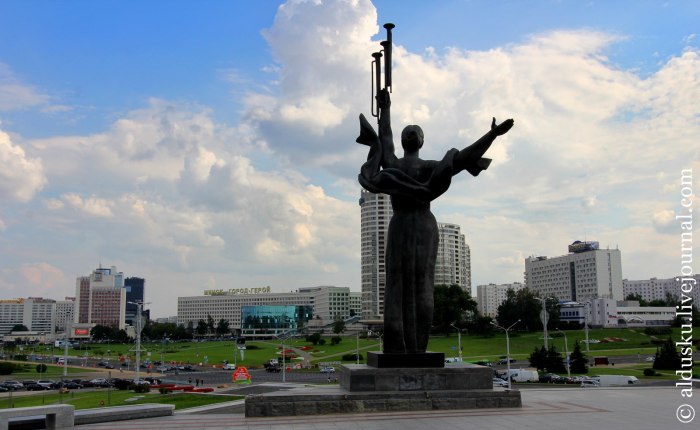 Памятник войне в Минске